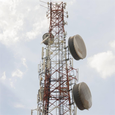 20M 40M 45M Q355 เหล็ก 4 ขามุมเหล็กทาวเวอร์สำหรับการส่งสัญญาณผ่านภูเขา