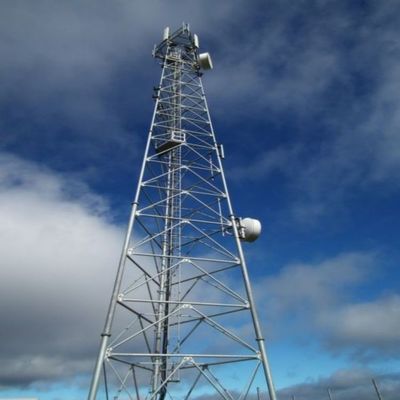 ท่อโทรคมนาคมเหล็ก 3 ขา Tower เครือข่ายมือถือ 4G 5G สัญญาณวิทยุแอนเทนนา