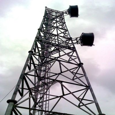 Q345 / Q235 3 ขาท่อหุ้มเหล็ก / หุ้มเหล็กเกต ANSI/TIA-222-G-2005