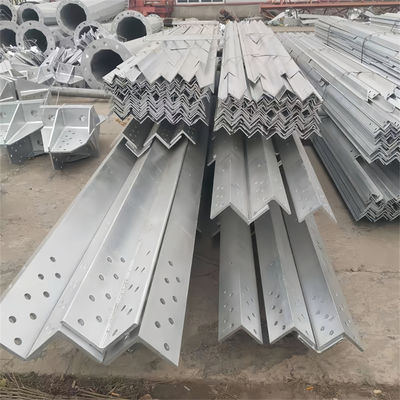 40 เมตร โทรคมนาคม Tower ผู้ผลิต แพลตฟอร์มการทํางาน Antenna Radio 3 Legged Angle Steel Tower