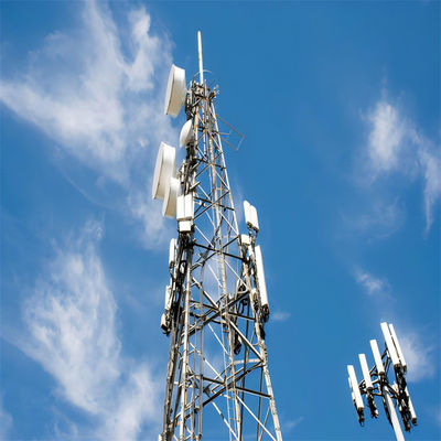 30m ตัวเองสนับสนุน Lattice Tower สําหรับการสื่อสาร GSM Tower ผลิตจากเหล็กมุม