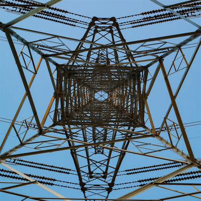 20 30 40M 4 ขา ลายเหล็กมุม ทนทาน 5G Wifi Cell Signal Booster หอคอยโทรคมนาคม