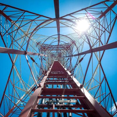หัวหินสี่ขา Lattice Tower สําหรับโทรคมนาคมและแอนเทนนาการออกอากาศ
