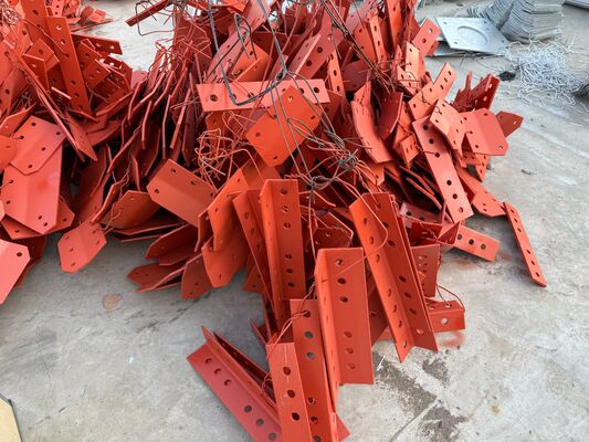 11 17 23 29M งานเบา 3 ขาเหล็กเชิงมุมชุบสังกะสีกลางแจ้ง 5G 4G ดาวเทียมเสาอากาศโทรคมนาคมโหลดต่ำทาวเวอร์