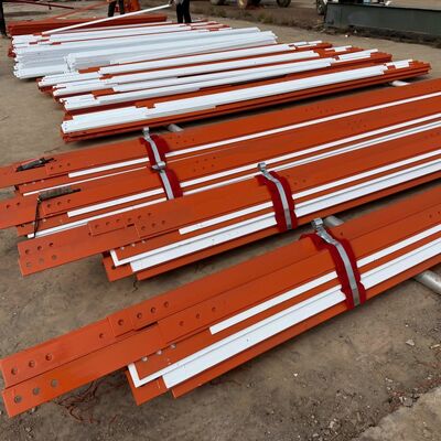 เหล็กกล้าผุกร่อน 42M ทาวเวอร์เหล็กมุม 3 ขาสำหรับการครอบคลุมสัญญาณทางหลวง