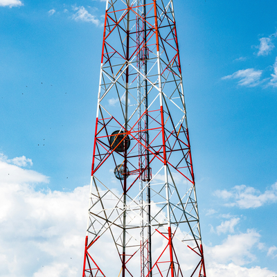 หอสื่อสารเหล็กเชิงมุมเกรดแผ่นดินไหว 4 ขาเสาตาข่ายมาตรฐาน ANSI/TIA-222 สำหรับการติดตั้งเสาอากาศวิทยุโทรทัศน์